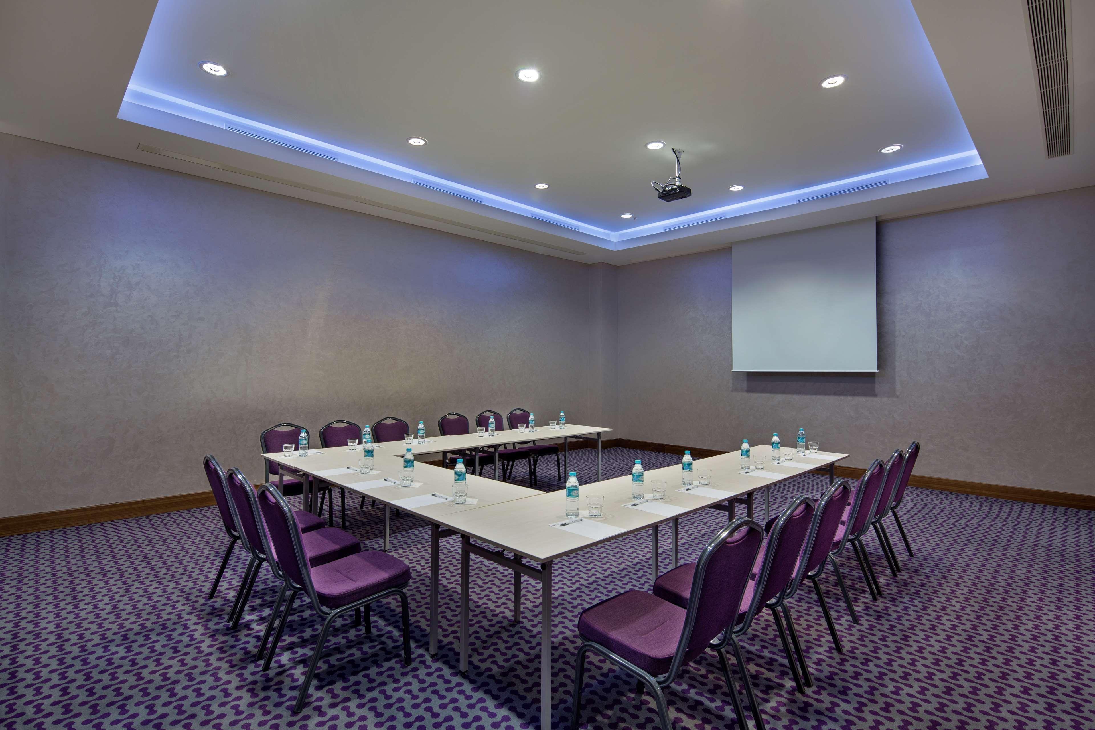 Otel Hampton By Hilton Kayasehir