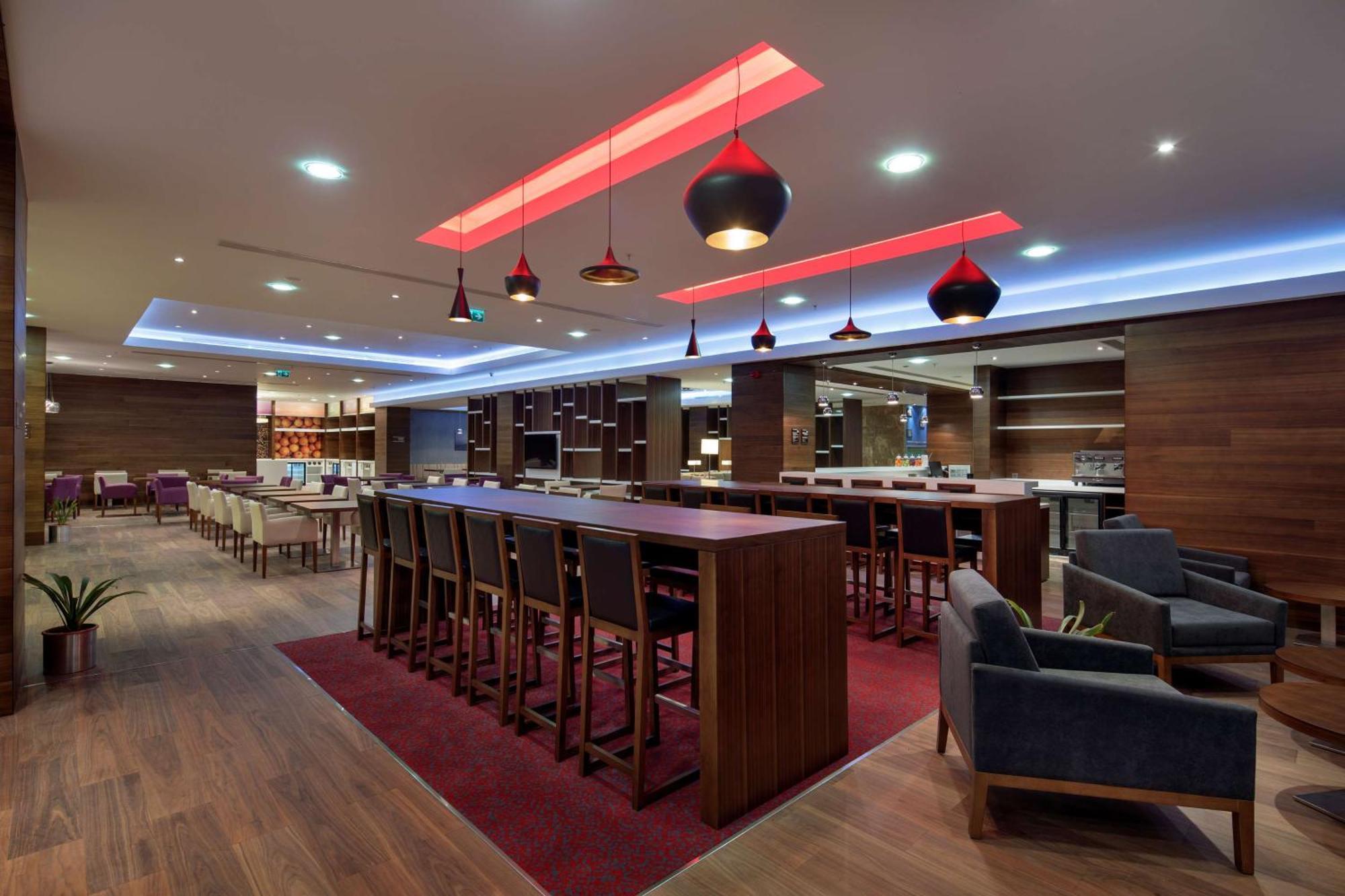 Hampton By Hilton Kayasehir 3* İstanbul