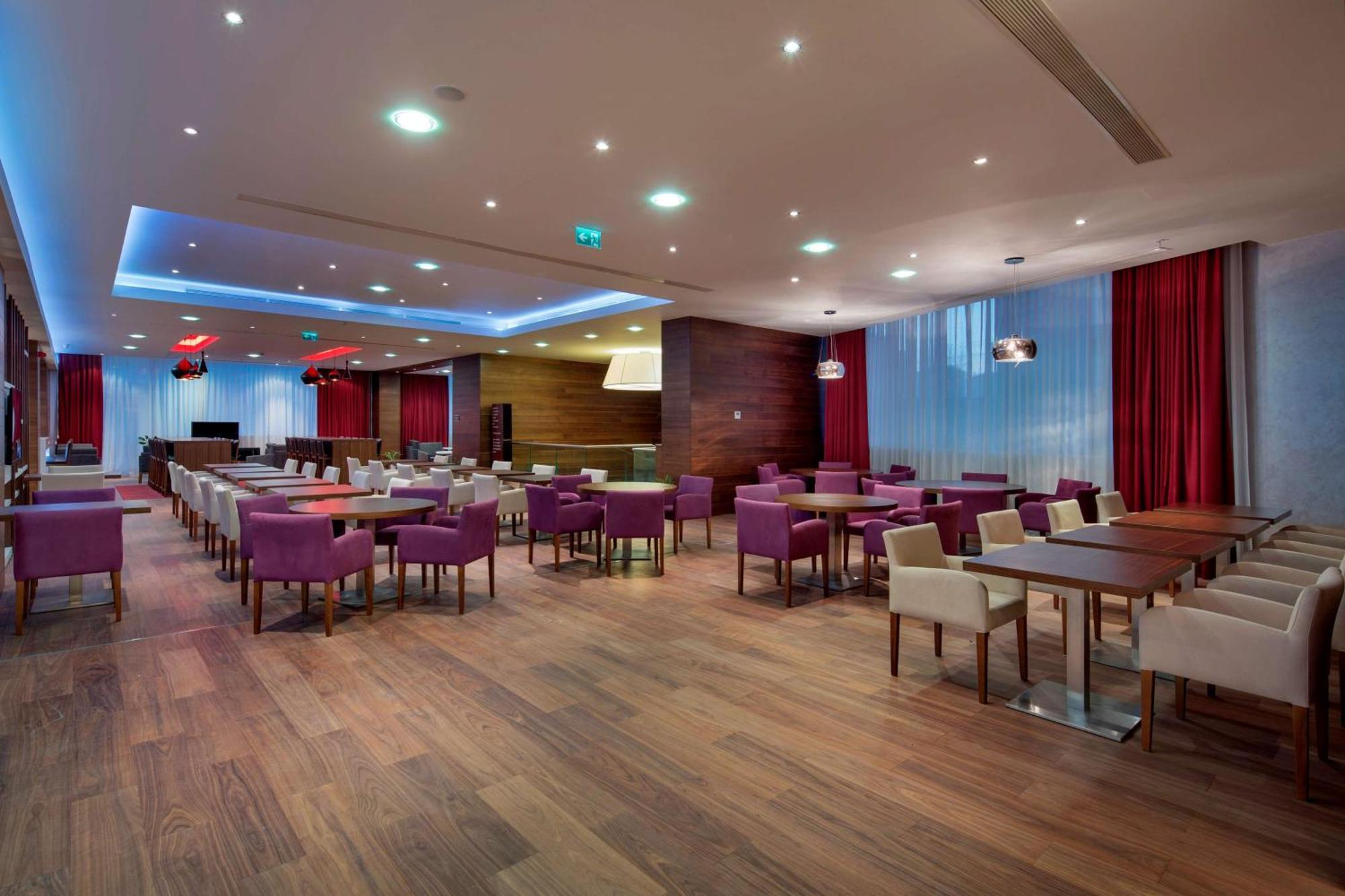 Otel Hampton By Hilton Kayasehir İstanbul