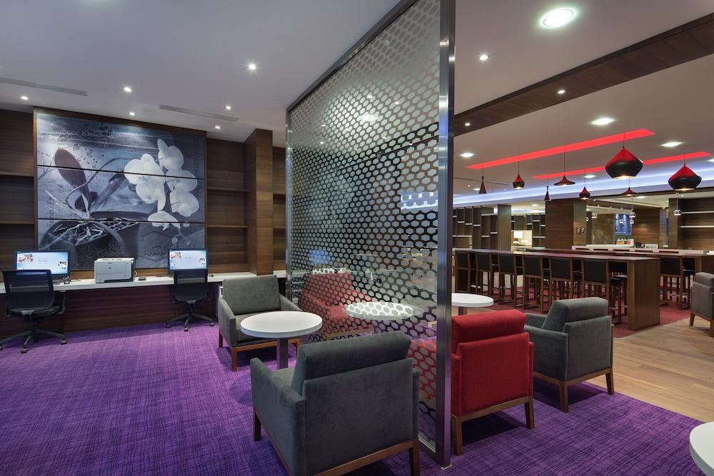 Hotel Hampton By Hilton Kayasehir Istanboel